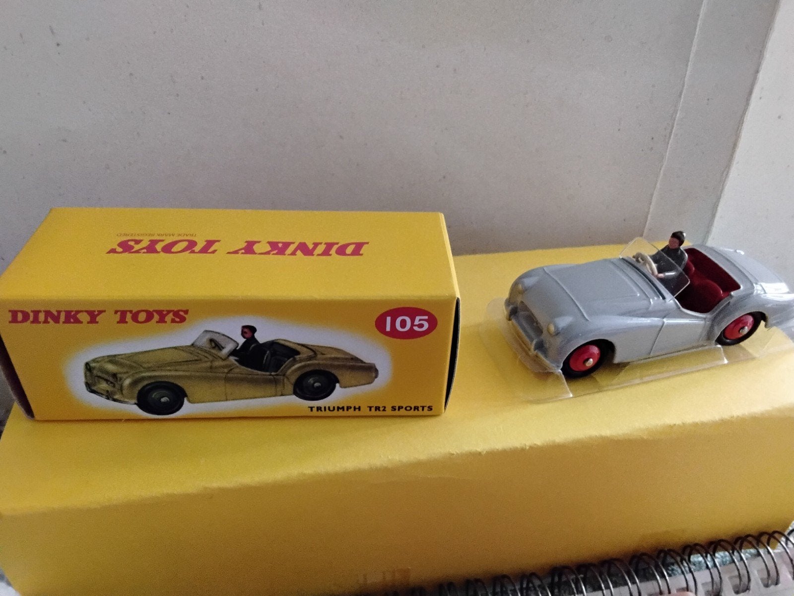 DINKY TOYS ATLAS TRIUMPH TR 2 SPORTS NO 105, Ophalen of Verzenden, Zo goed als nieuw, Auto, Dinky Toys