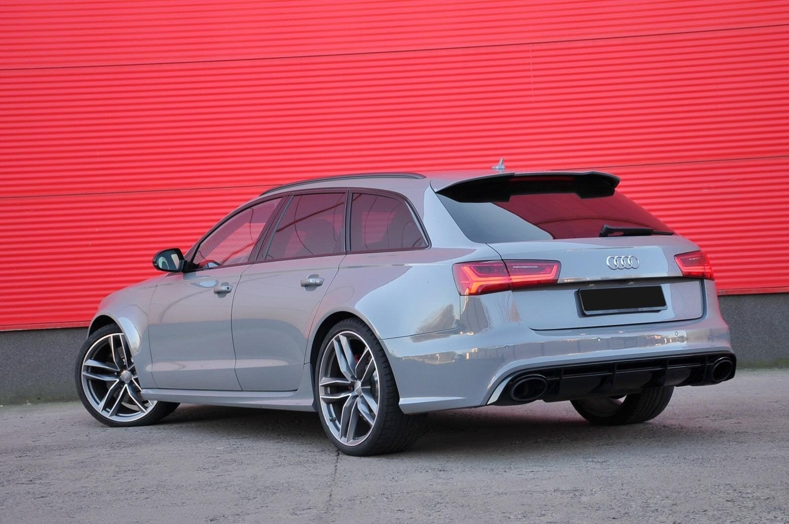 Audi RS6 4.0 445KW Quattro Avant 2015 Grijs, Auto's, Automaat, Alcantara, RS6, 10 km/l
