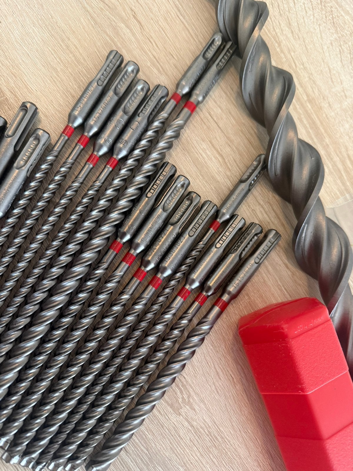 Hilti Drills, Doe-het-zelf en Verbouw, Gereedschap | Boormachines, Ophalen of Verzenden, Nieuw, Boor- en/of Breekhamer
