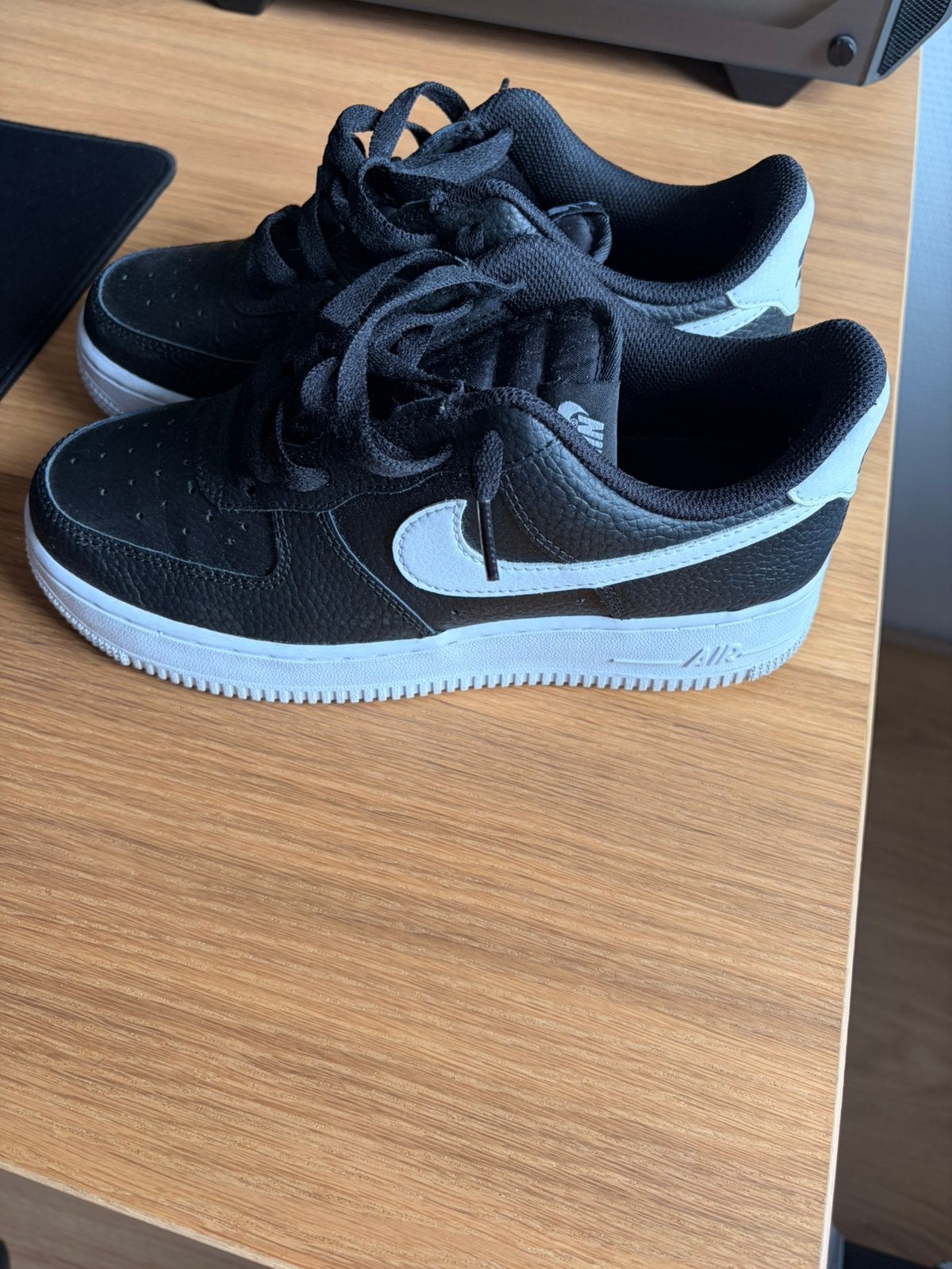 Nike air force 1 - maat 38,5, Kleding | Dames, Schoenen, Ophalen of Verzenden, Zo goed als nieuw, Wit, Sneakers of Gympen