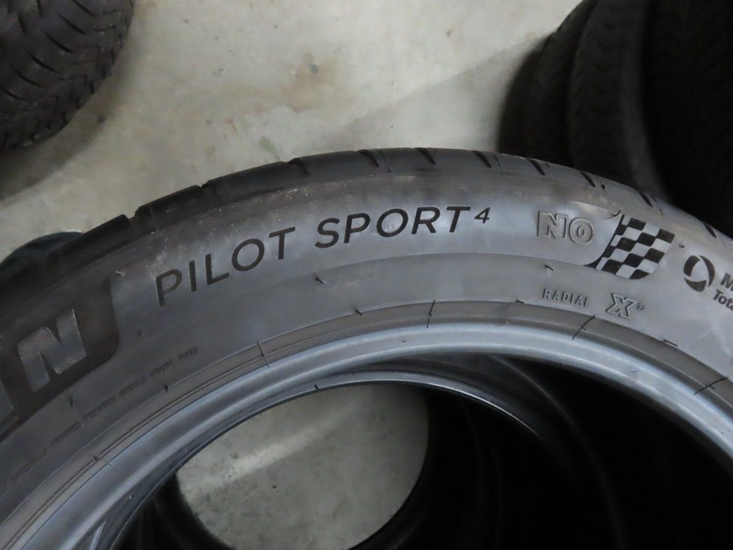 Zomerbanden Michelin Pilot sport 4 NO 265 45 ZR 19 inch, 19 inch, Gebruikt, -, 265 mm