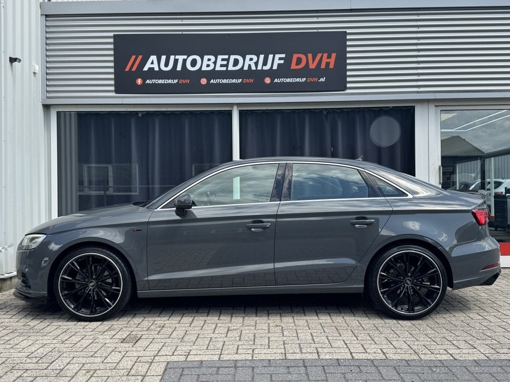 Audi A3 Limousine MAXTON/ CRUISE/ AIRCO/ NAP/ (bj 2017), Auto's, Voorwielaandrijving, 1160 kg, Gebruikt, Euro 6