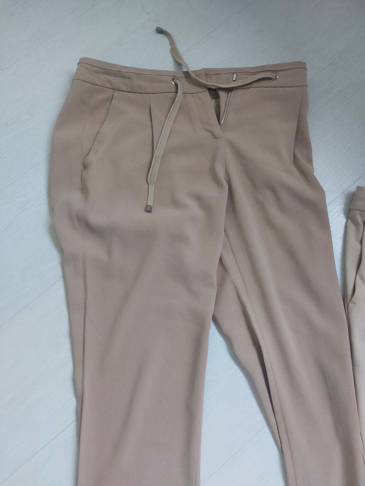 Marccain dunne broek maat 38, Maat 38/40 (M), Beige, Ophalen of Verzenden, Gedragen