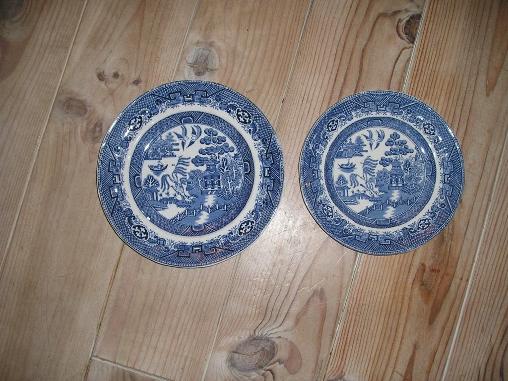 2 borden Staffordshire, Ophalen of Verzenden