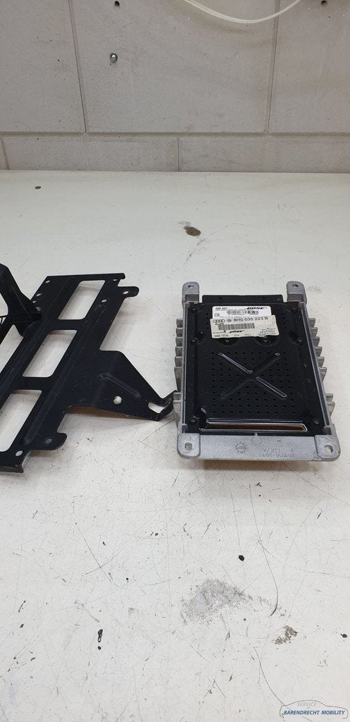 Audio versterker Bose A4 B6 Audi 8H0035223B origineel gebrui, Gebruikt, AUDI AG, Auto-Union-Strasse 1
85045  Ingolstadt, DE, Kundenbetreuung@audi.de