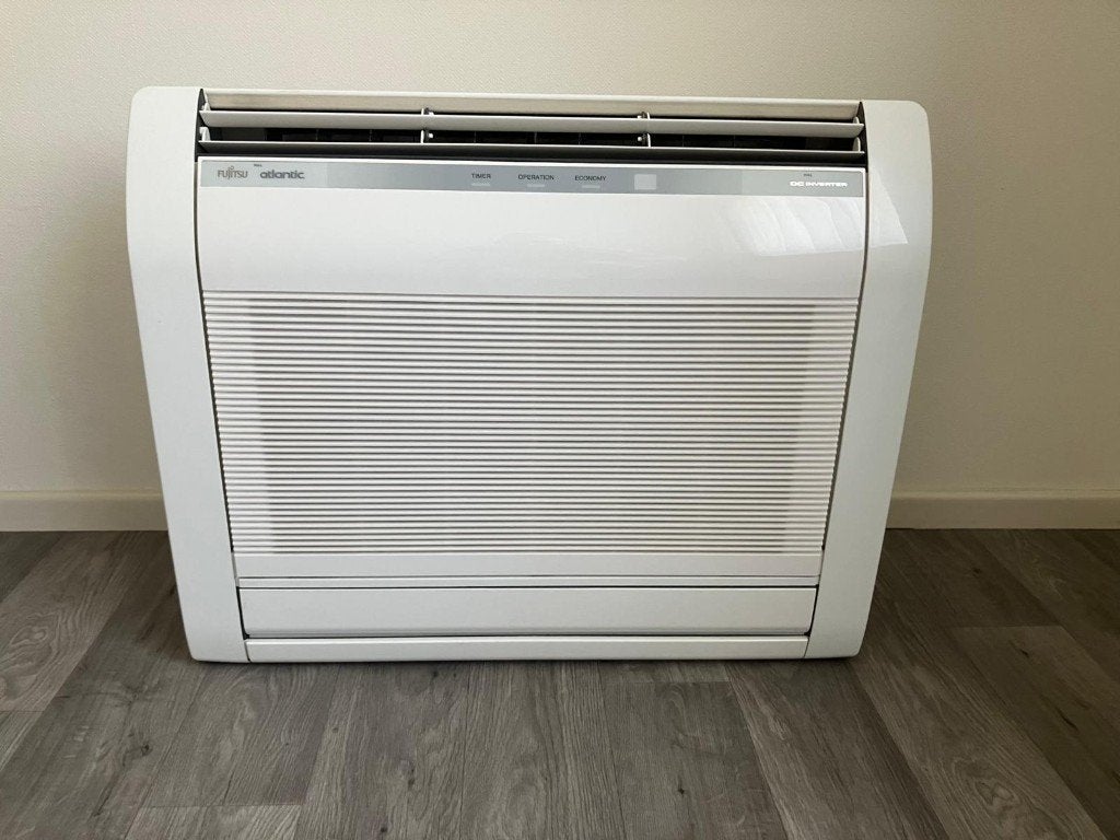 Vloermodel airco Fujitsu, Ophalen, Minder dan 60 m³, 3 snelheden of meer, Zo goed als nieuw