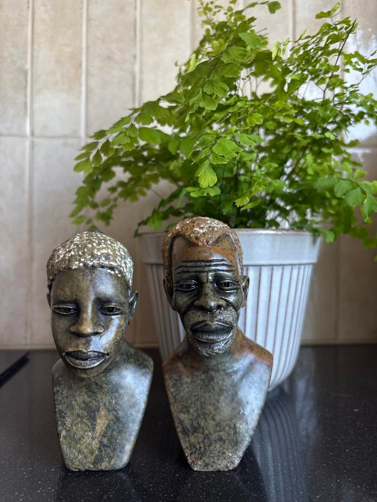 Afrikaanse hoofden set m/v Shona figuren uit Zimbabwe, Minder dan 20 cm, Ophalen of Verzenden, Handgemaakt, Steen of Keramiek
