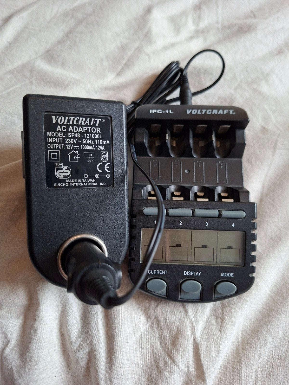 Voltcraft IPC-1L Acculader met AC Adapter en Auto-adapter, Ophalen of Verzenden