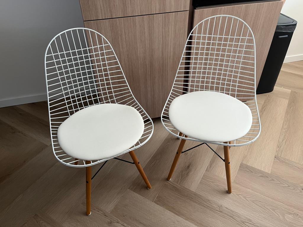 Twee leuke en nette eetkamerstoelen, Ophalen, Gebruikt, Twee, Wit
