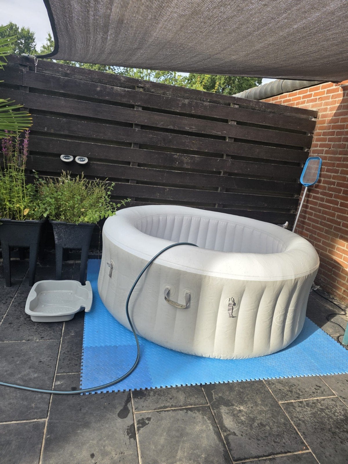 Lay-Z-Spa Tahiti Jacuzzi met overkapping, Tuin en Terras, Gebruikt, Minder dan 80 cm, Opblaaszwembad, Rond