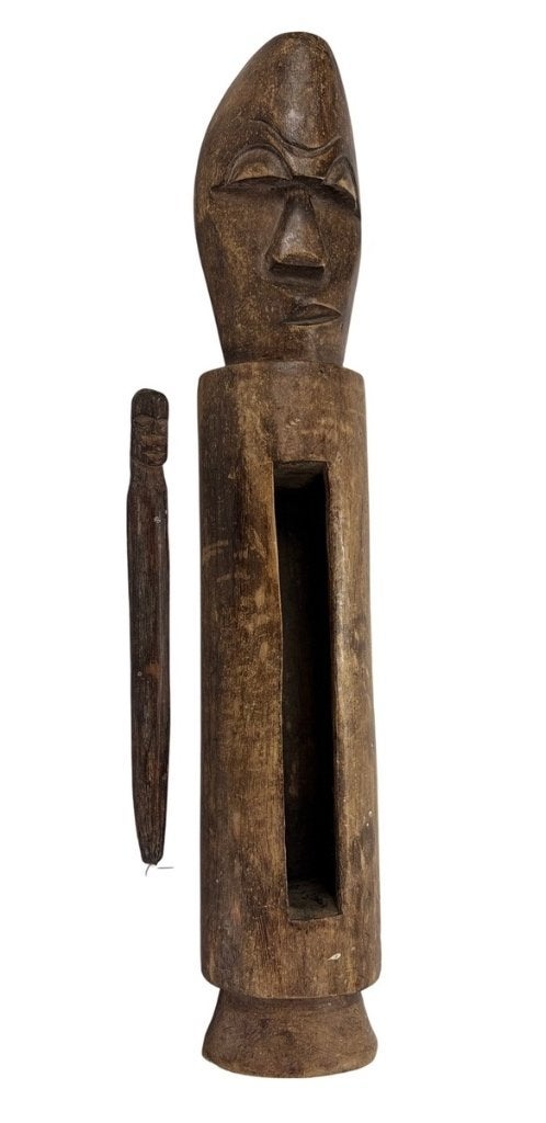 913. Houten spleettrom - Centraal-Afrika, 20e eeuw, Ophalen of Verzenden, Afrika, Hout, Houtsnijwerk