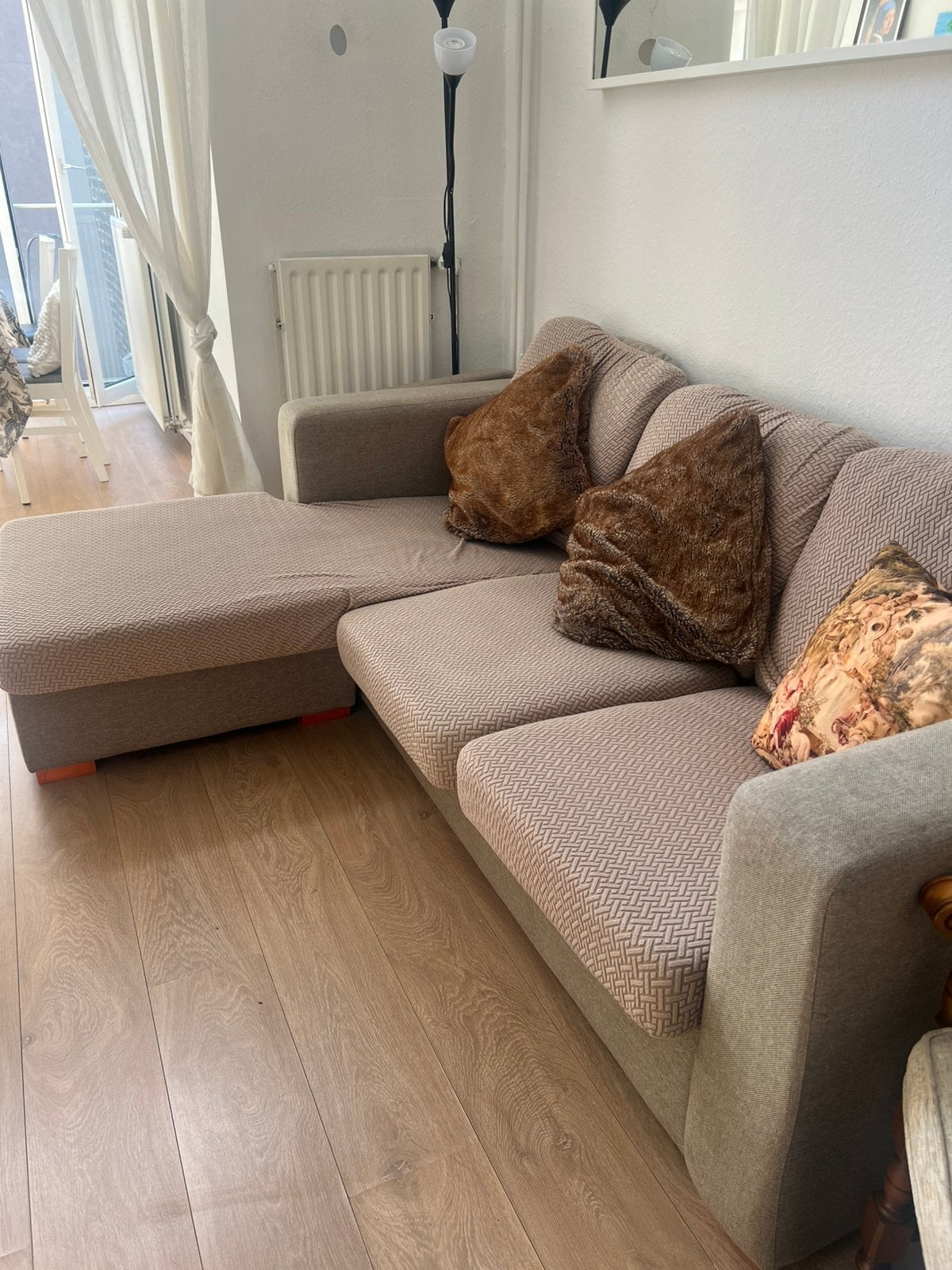Selling my big comfy couch in Maastricht!!, Ophalen, Gebruikt