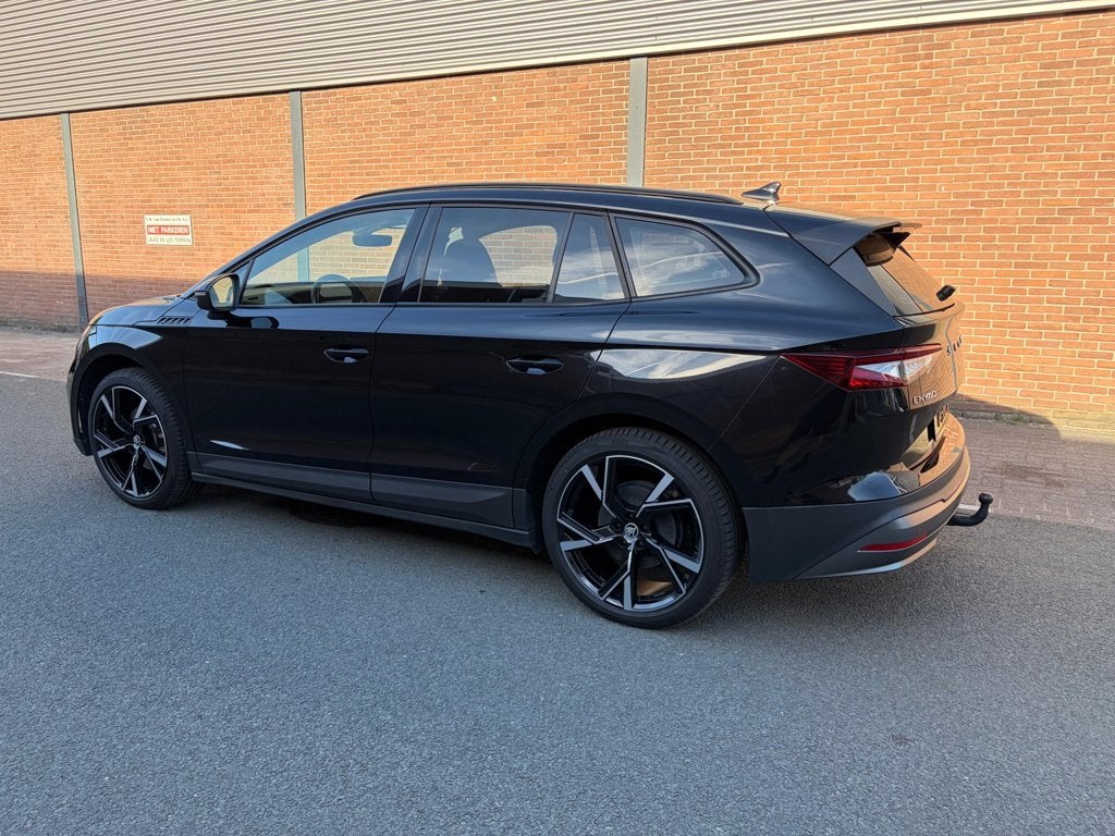 Skoda Enyaq iV 60, Auto's, Parkeersensor, Gebruikt, 179 pk, Zwart