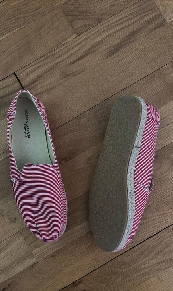 Rood wit gestreepte espadrilles maat 39 Mark Adam NY, Kleding | Dames, Ophalen of Verzenden, Zo goed als nieuw, Espadrilles of Moccasins