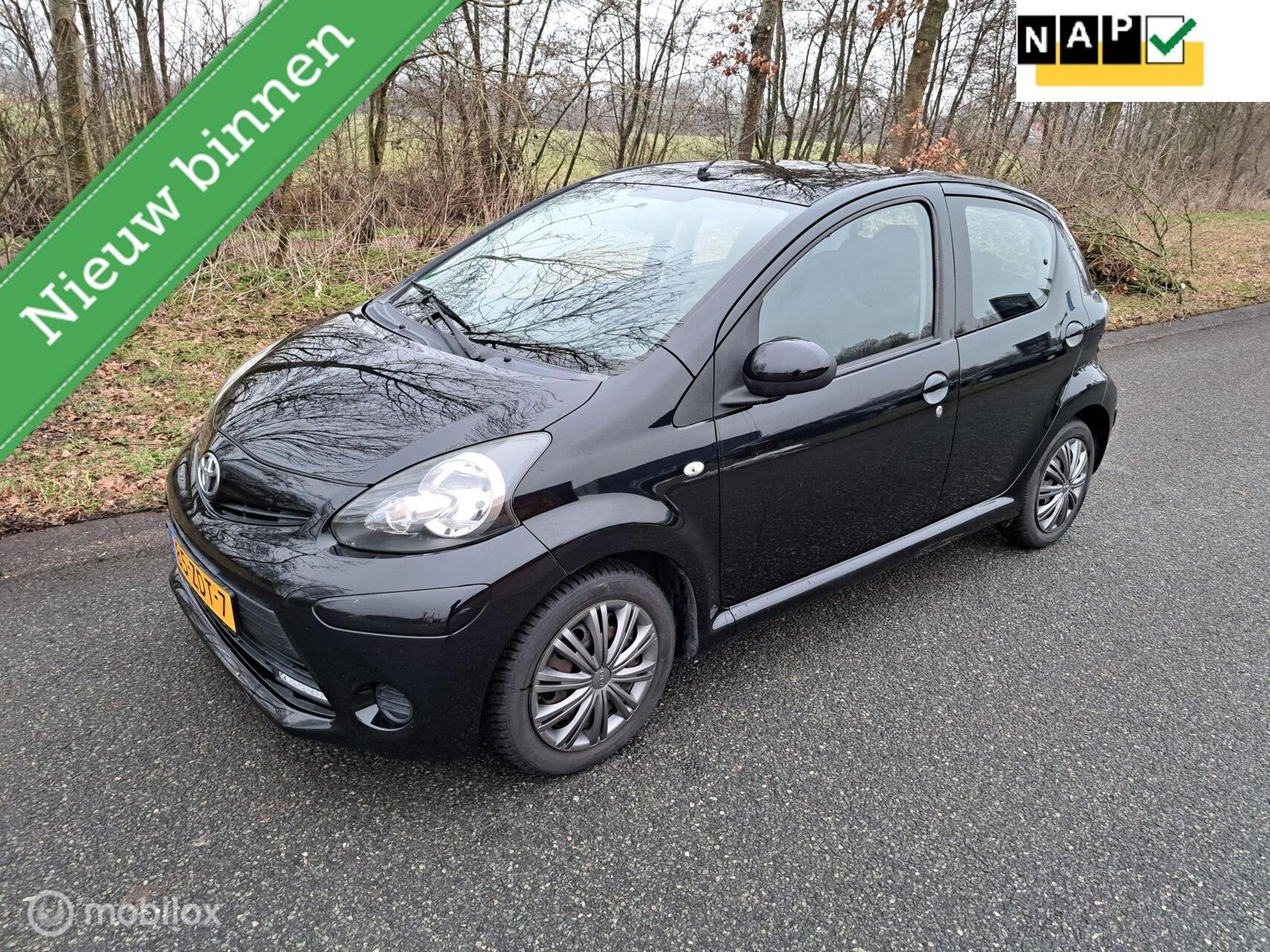Toyota Aygo 1.0 VVT-i Aspiration # Met Nw-APK!, Auto's, Voorwielaandrijving, Euro 5, 4 stoelen, Origineel Nederlands