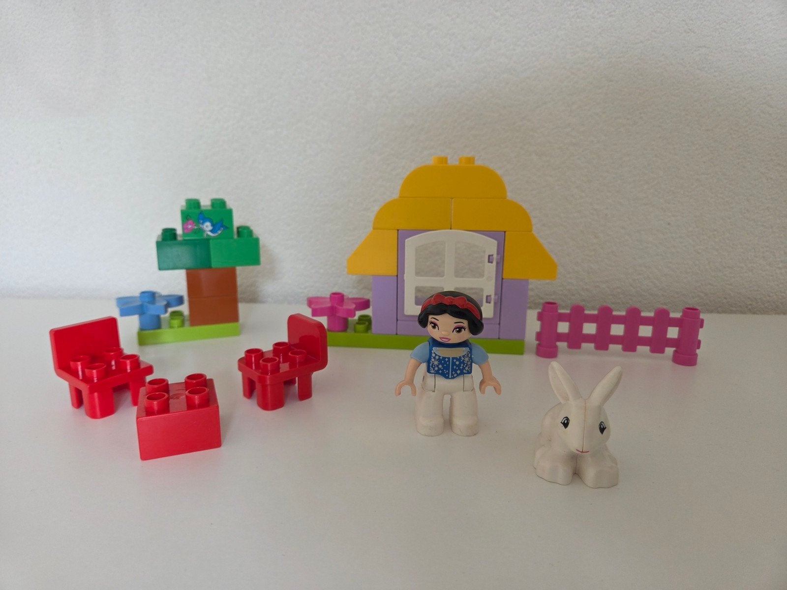 Nette LEGO DUPLO set 6152 Sneeuwwitje's huisje.
Sneeuwwitje, Compleet, Ophalen of Verzenden, Zo goed als nieuw, Duplo