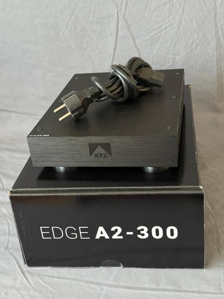 XTZ Edge A2 300 Power Amplifier, Audio, Tv en Foto, Versterkers en Receivers, Zo goed als nieuw, 120 watt of meer, Stereo, Ophalen