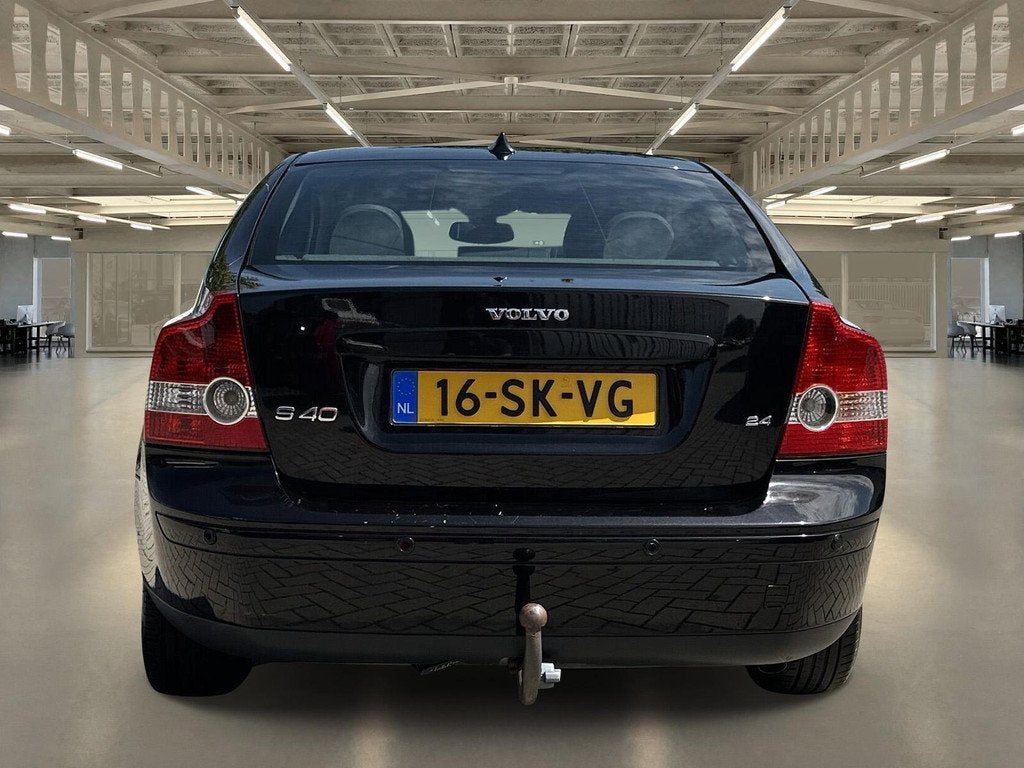 Volvo S40 2.4 Edition II Rijklaar+garantie, trekhaak..., Voorwielaandrijving, Stof, Gebruikt, Zwart