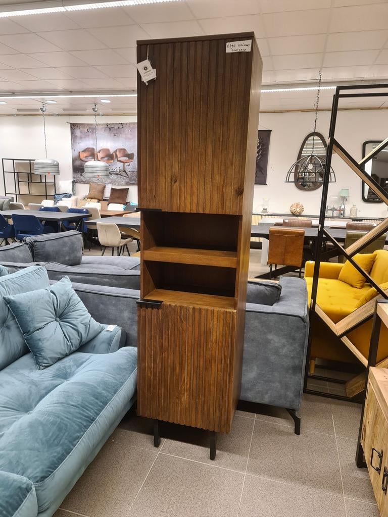Nieuwe icathcers piano collectie kast walnoot 200x50cm €300, Huis en Inrichting, Ophalen, ., Nieuw, .