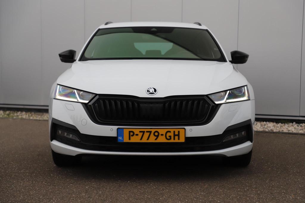 Skoda Octavia Combi 1.0 e-TSI Sport Business Edition Plus 11, Stof, Gebruikt, Euro 6, Met garantie (alle)
