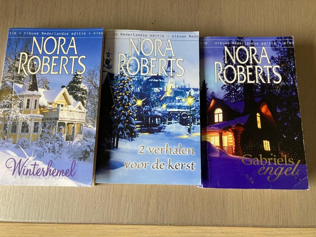 3 Romans van Nora Roberts., Ophalen of Verzenden, Zo goed als nieuw, Nora Roberts