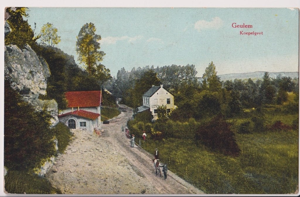 114 Geulem 20er Jaren Paard Mensen Koepelgrot B25, Verzenden, 1920 tot 1940, Gelopen, Limburg