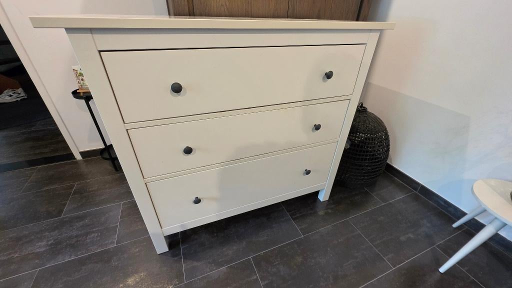 Nette Ikea Hemnes ladekast of commode, Ophalen, Gebruikt, 50 tot 70 cm, 100 cm of meer