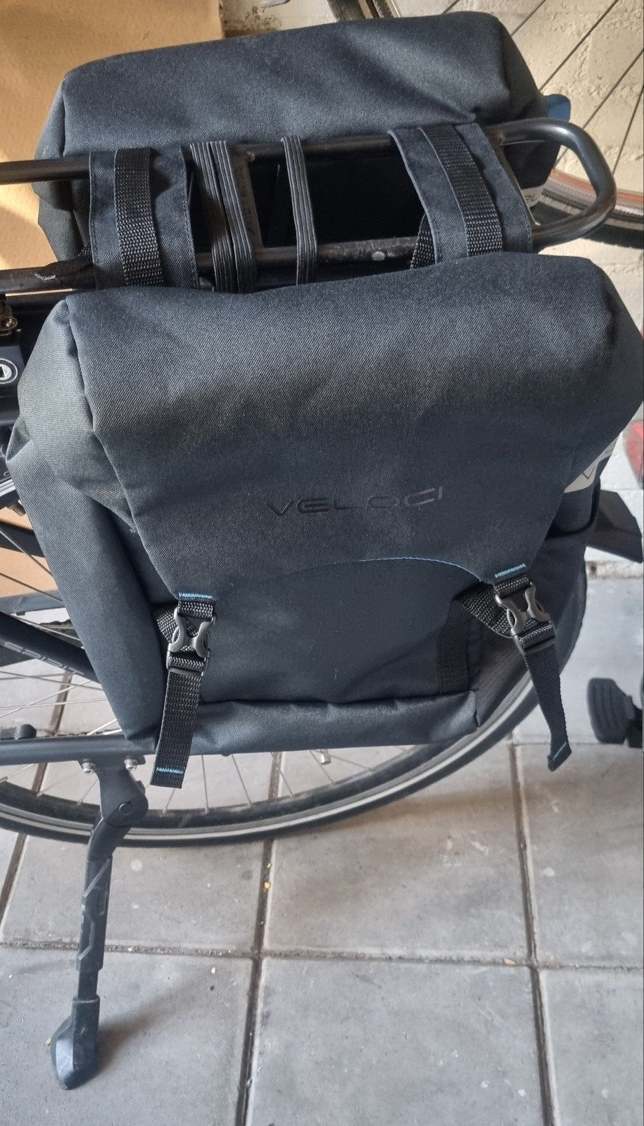 VELOCI dubbele fietstas. Nieuw. Zwart, 48 ltr., Ophalen of Verzenden, Nieuw, Veloci