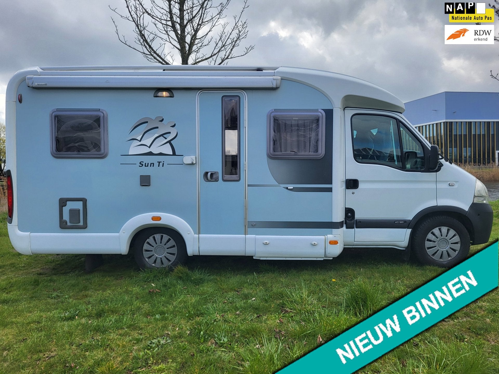 RENAULT 2.5TDI KNAUS SUN TI ,TOP STAAT, Ringverwarming, Engelseweg 222s
5705ak  HELMOND, NL, Bedrijf, ABS