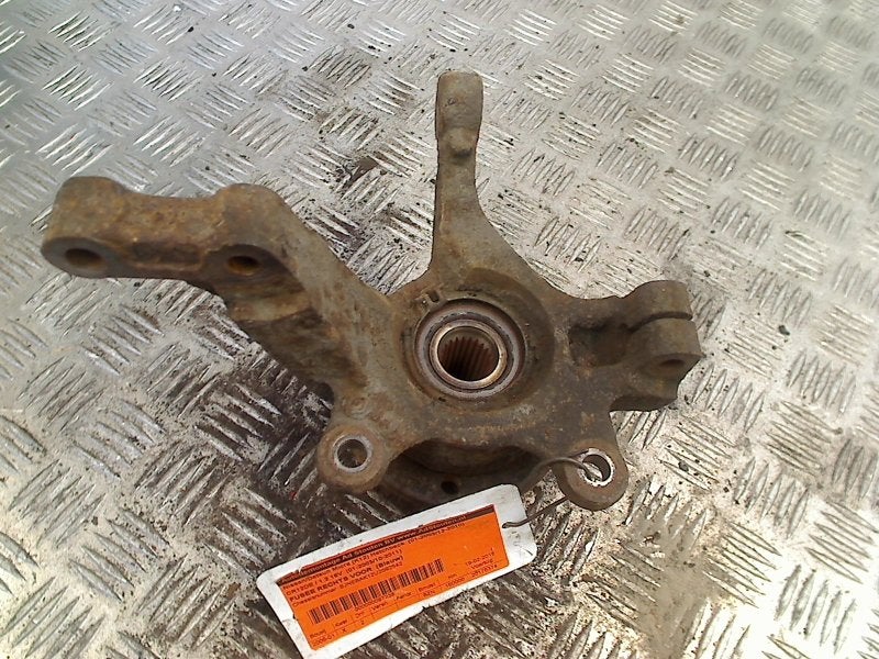Fusee Rechts Voor Nissan Micra (K12) (2003-01/2010-06), Gebruikt, Germany@nissan-services.eu, Kronenweg 38, Wesseling 50389, , Duitsland