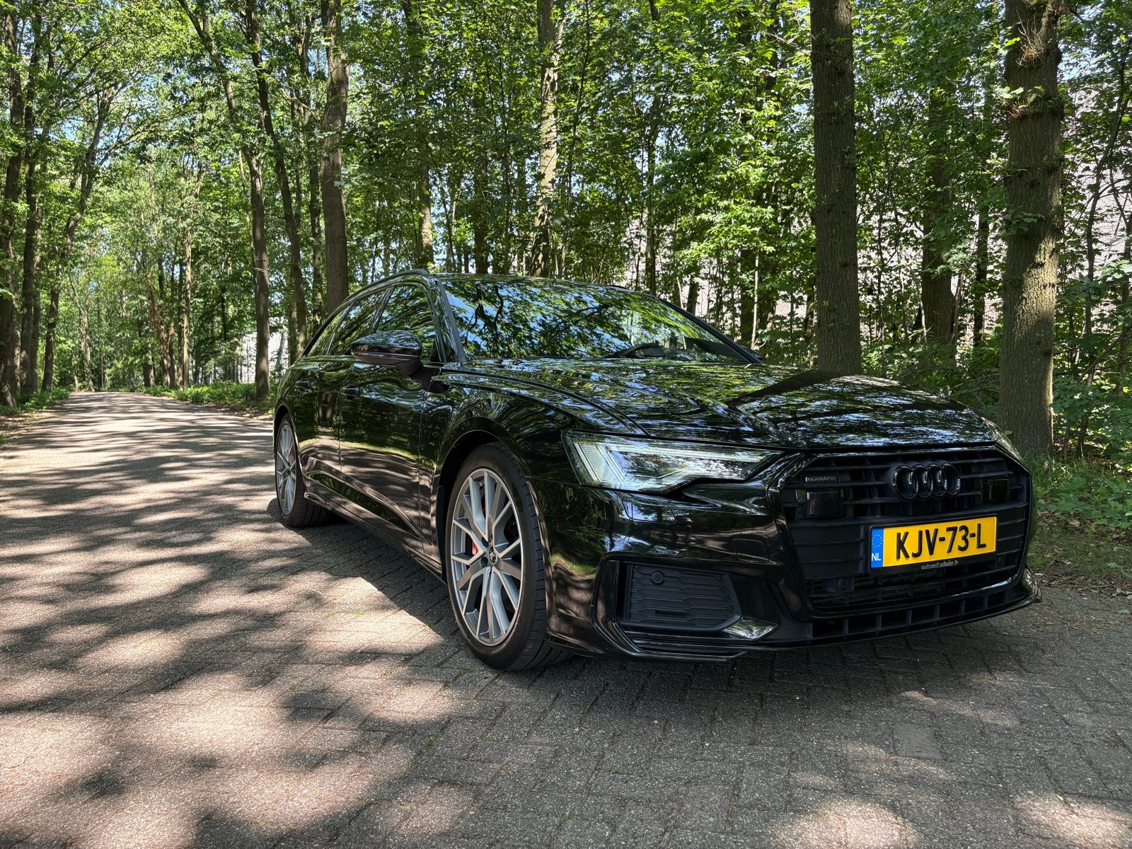 Audi A6 55 Tfsi e Quattro 367pk Volleder 2022 Zwart, Auto's, Automaat, 77 km/l, Zwart, Stationwagon