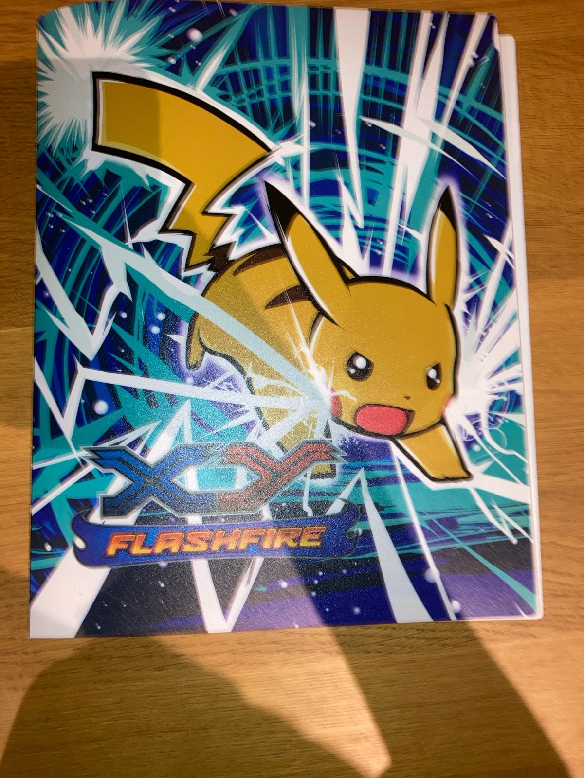 Pokémon Flashfire 9-pocket binder Pikachu Lucario, Verzenden, Nieuw, Overige typen