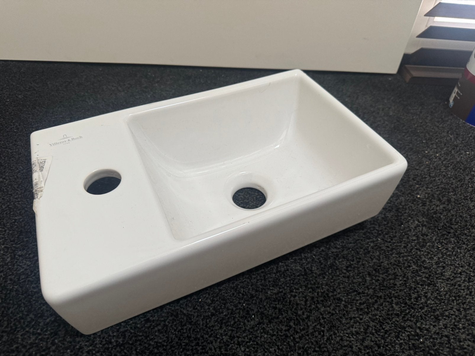 Villeroy & Boch fontein type Avento, Ophalen, Nieuw, Toilet