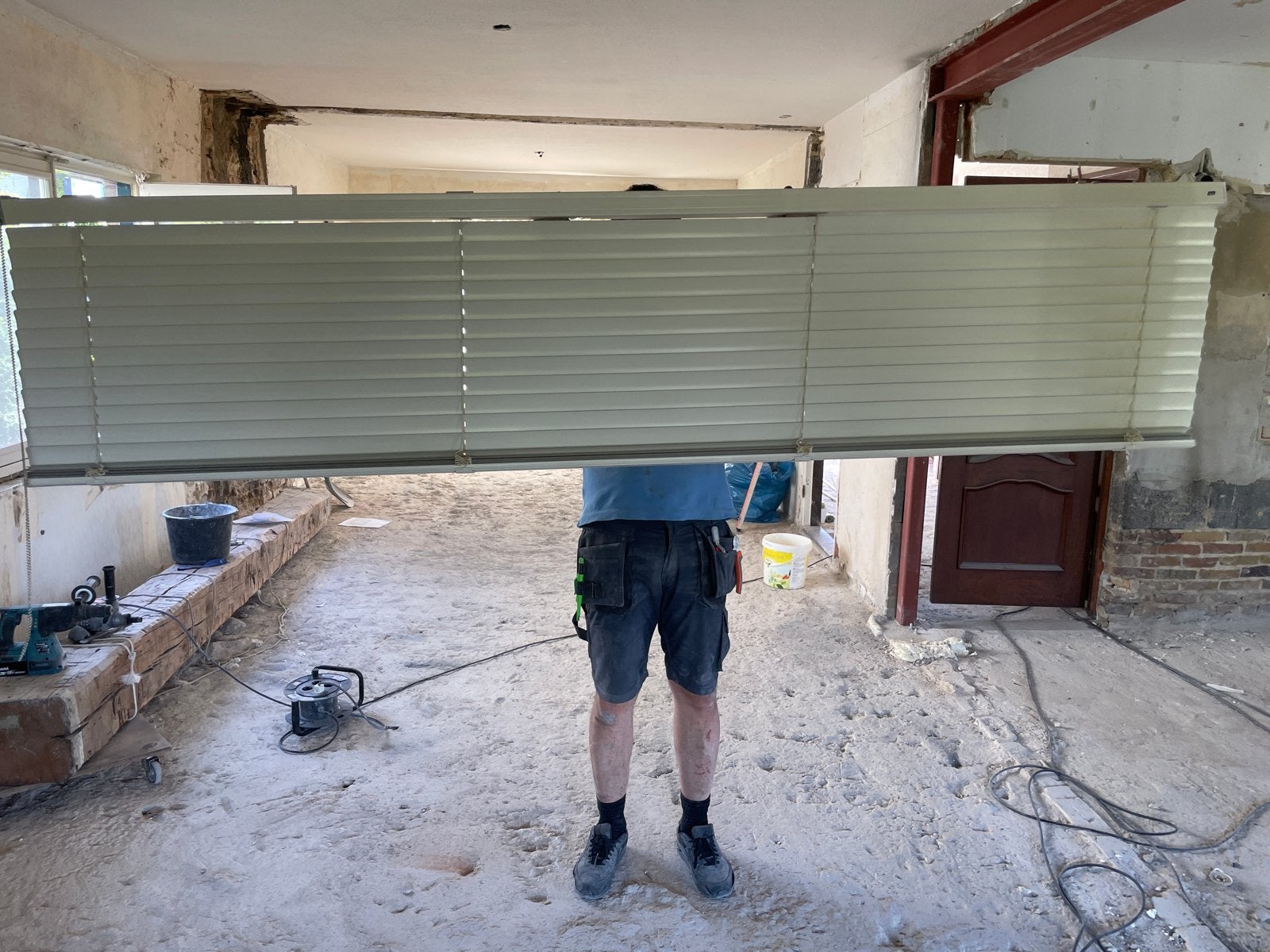 Horizontale jaloezie, (creme)wit, Doe-het-zelf en Verbouw, Rolluiken, Ophalen, Gebruikt, 100 tot 150 cm, Crème of Beige