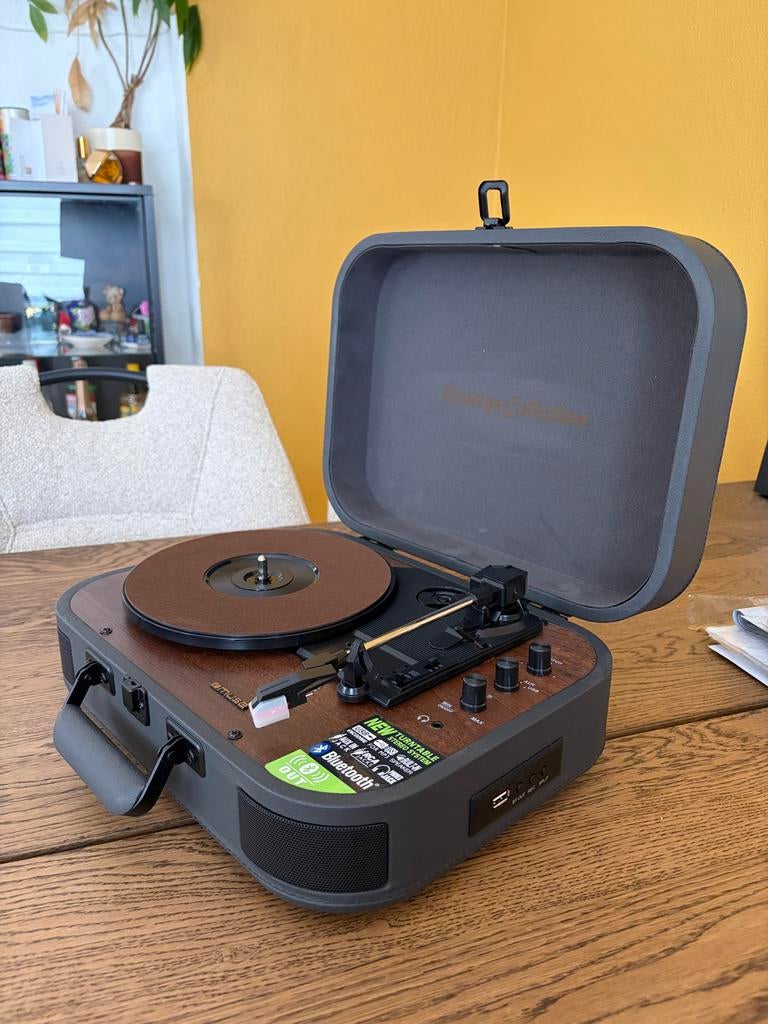 Nieuwe Muse Platenspeler Joe Radio + 80's Plaat, Ophalen of Verzenden, Nieuw, Platenspeler, Overige merken