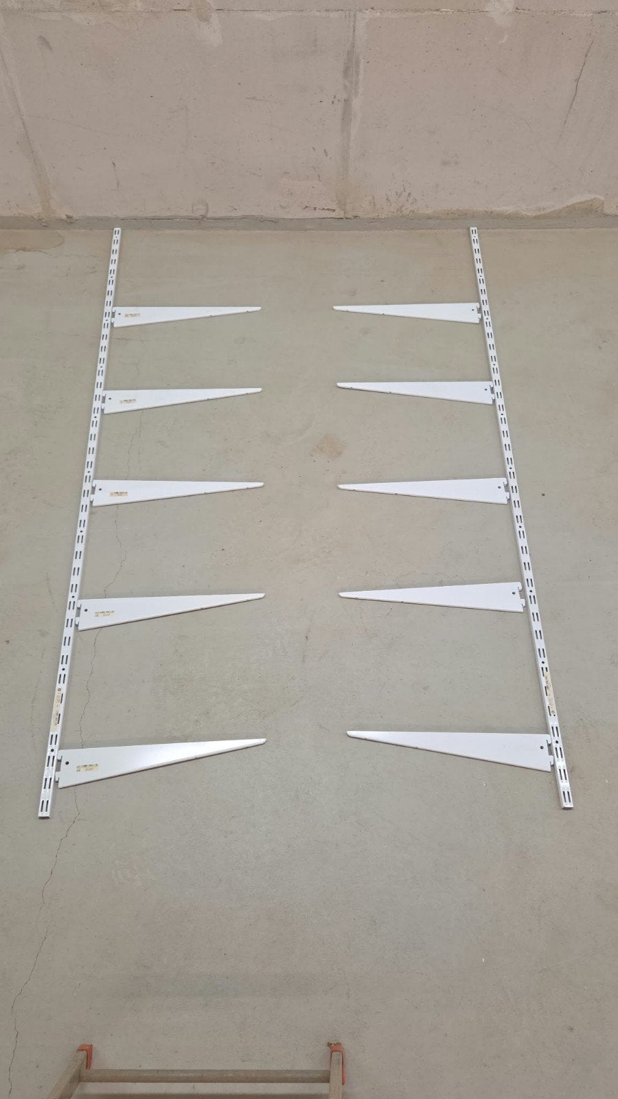 metalen rails met F haken wit, Ophalen