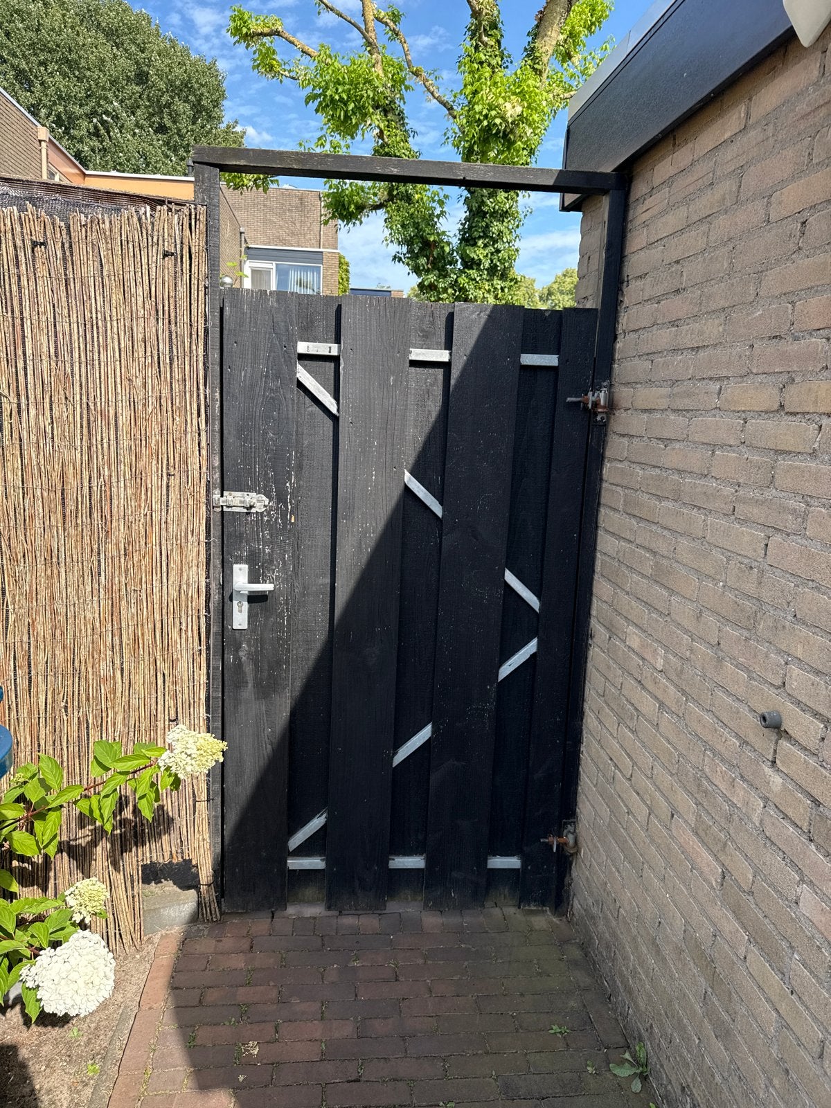 Zwarte houten tuindeur, Ophalen, Gebruikt, 80 tot 100 cm, Buitendeur