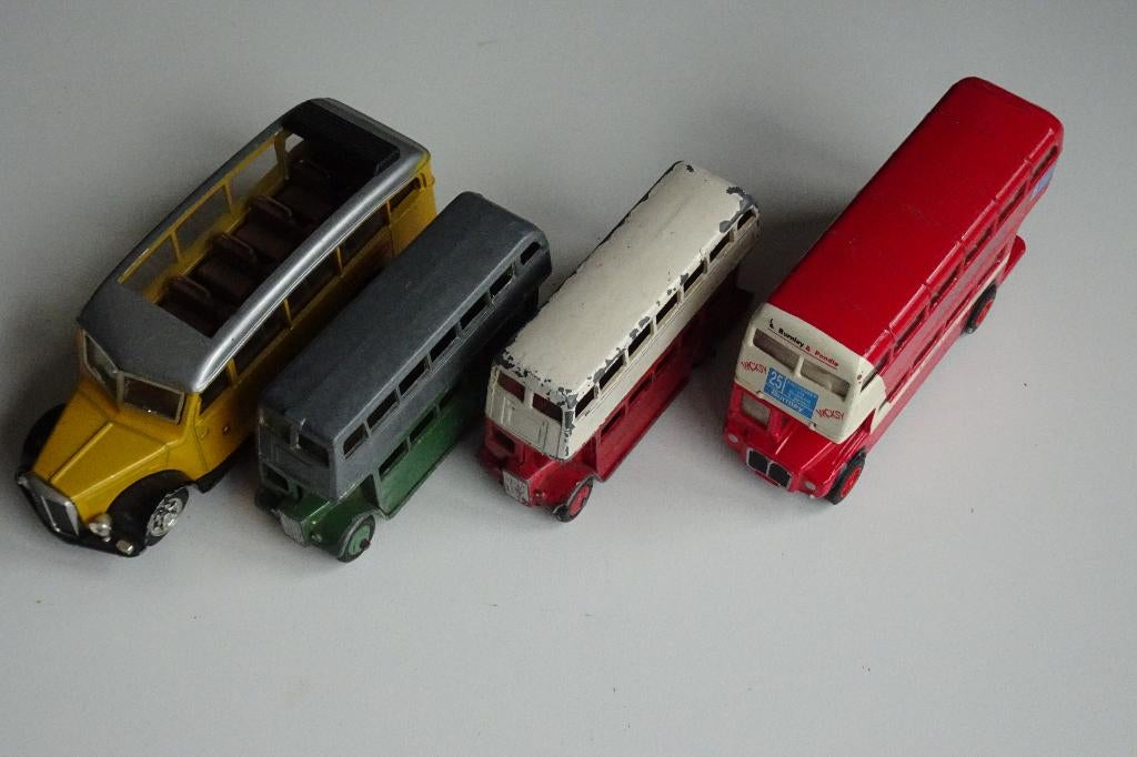 4 x BUSSEN dubbeldekkers e.d., Ophalen of Verzenden, Gebruikt, Bus of Vrachtwagen, Dinky Toys