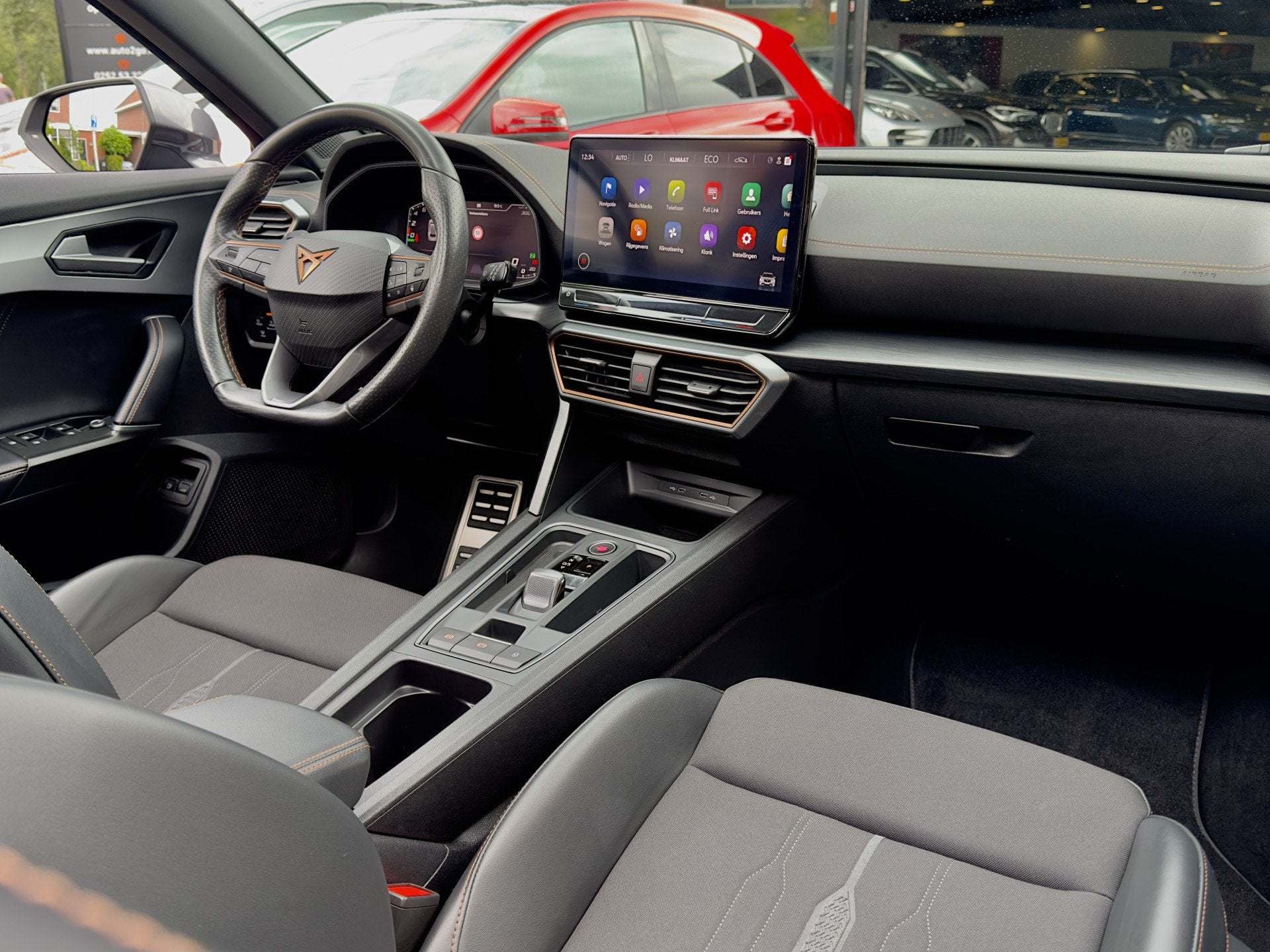 CUPRA Formentor 1.4 e-Hybrid VZ AUT6 COPPER EDITION 245PK 69, Auto's, Dealer onderhouden, Gebruikt, 4 cilinders, Formentor