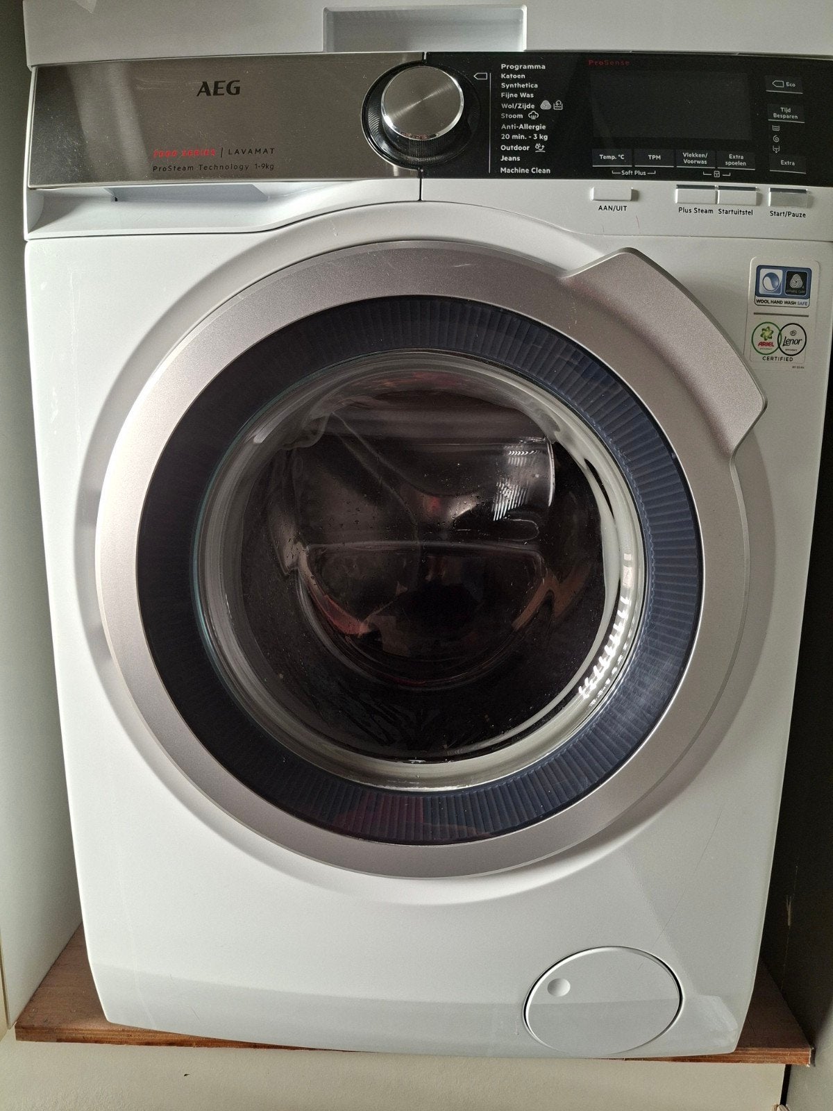 AEG Lavamat 7000 Series ProSteam - 9kg Voorlader, Witgoed en Apparatuur, Wasmachines, Ophalen, 1200 tot 1600 toeren, Gebruikt