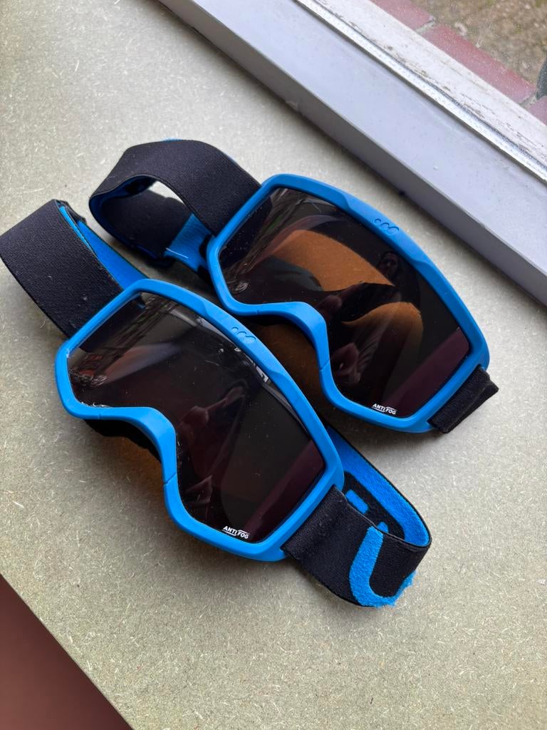 2 blauwe Wedze kinder skibrillen, Overige merken, Gebruikt, Overige typen, Ophalen of Verzenden
