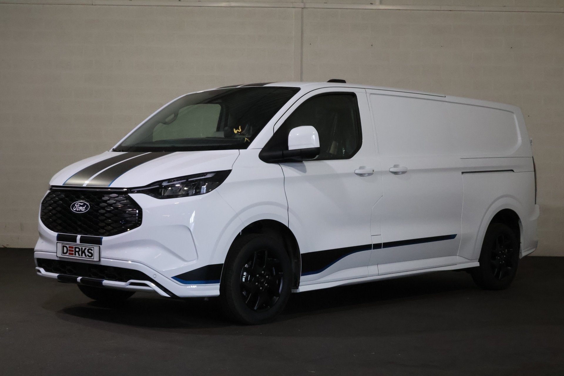 Ford E-Transit Custom L2 H1 Sport 71 kWh 2x Schuifdeur, Automaat, Gebruikt, Wit, 2223 kg