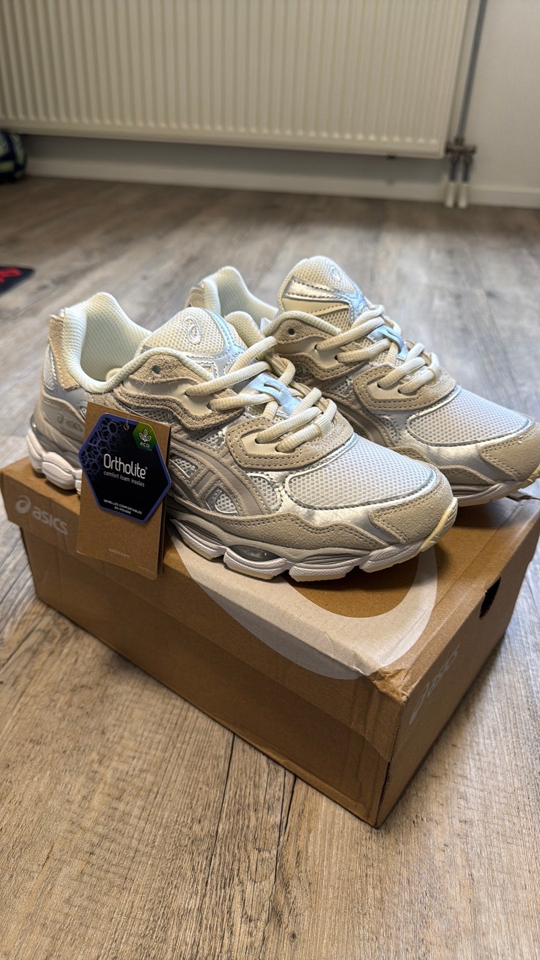 Asics gel nyc, Verzenden, Zo goed als nieuw, Sportschoenen