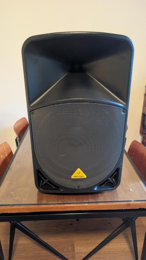 Behringer B115D Actieve PA monitor speaker, Audio, Tv en Foto, Luidsprekers, AUX-ingang, Party speaker, Zo goed als nieuw, Ophalen
