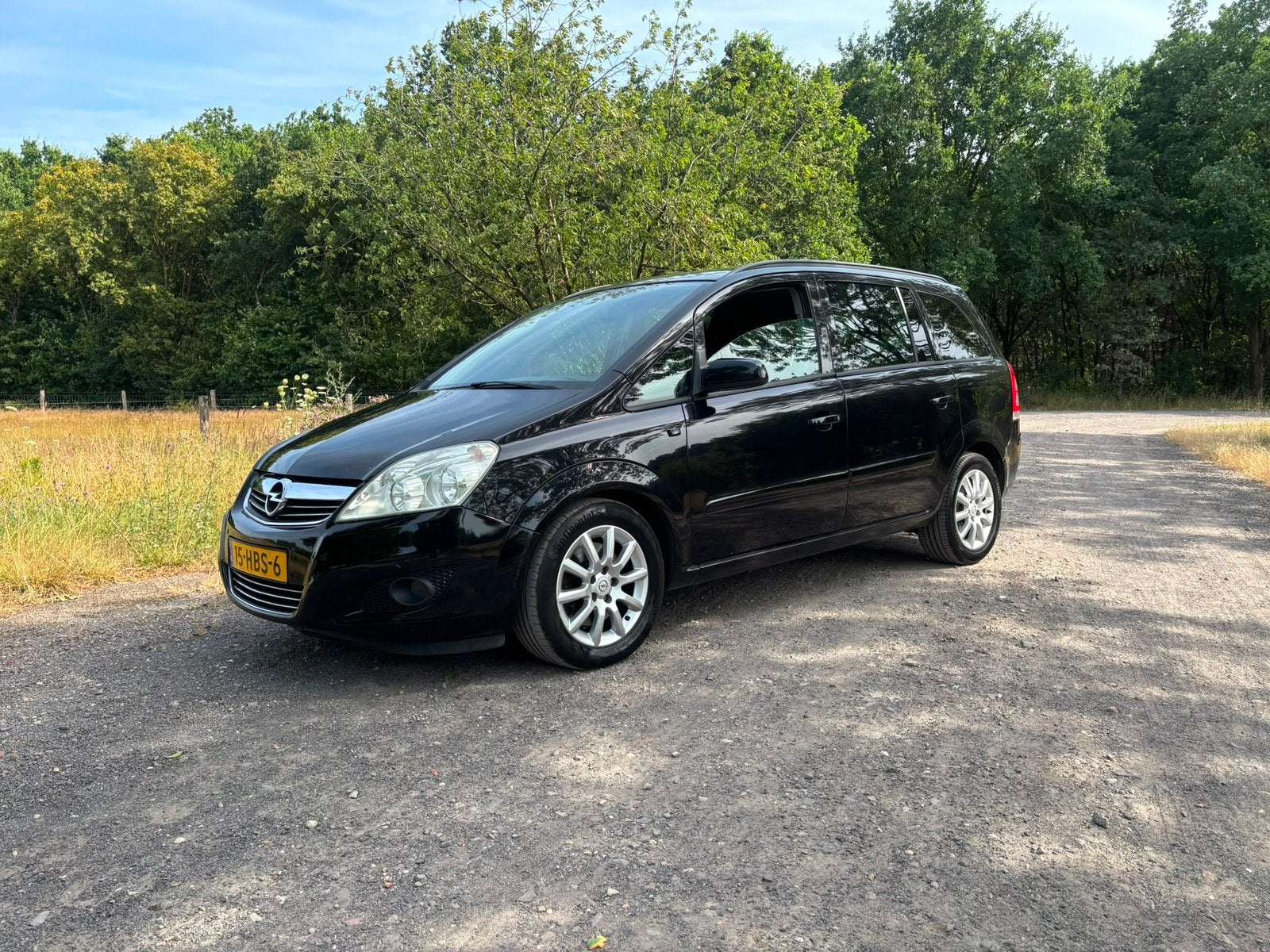 Opel Zafira 2.2, 7P, NAP,AC,NAVI,TREKHAAK,CLIMA,DVD,CRUISE,, Auto's, Opel, Voorwielaandrijving, Stof, Zwart, 4 cilinders
