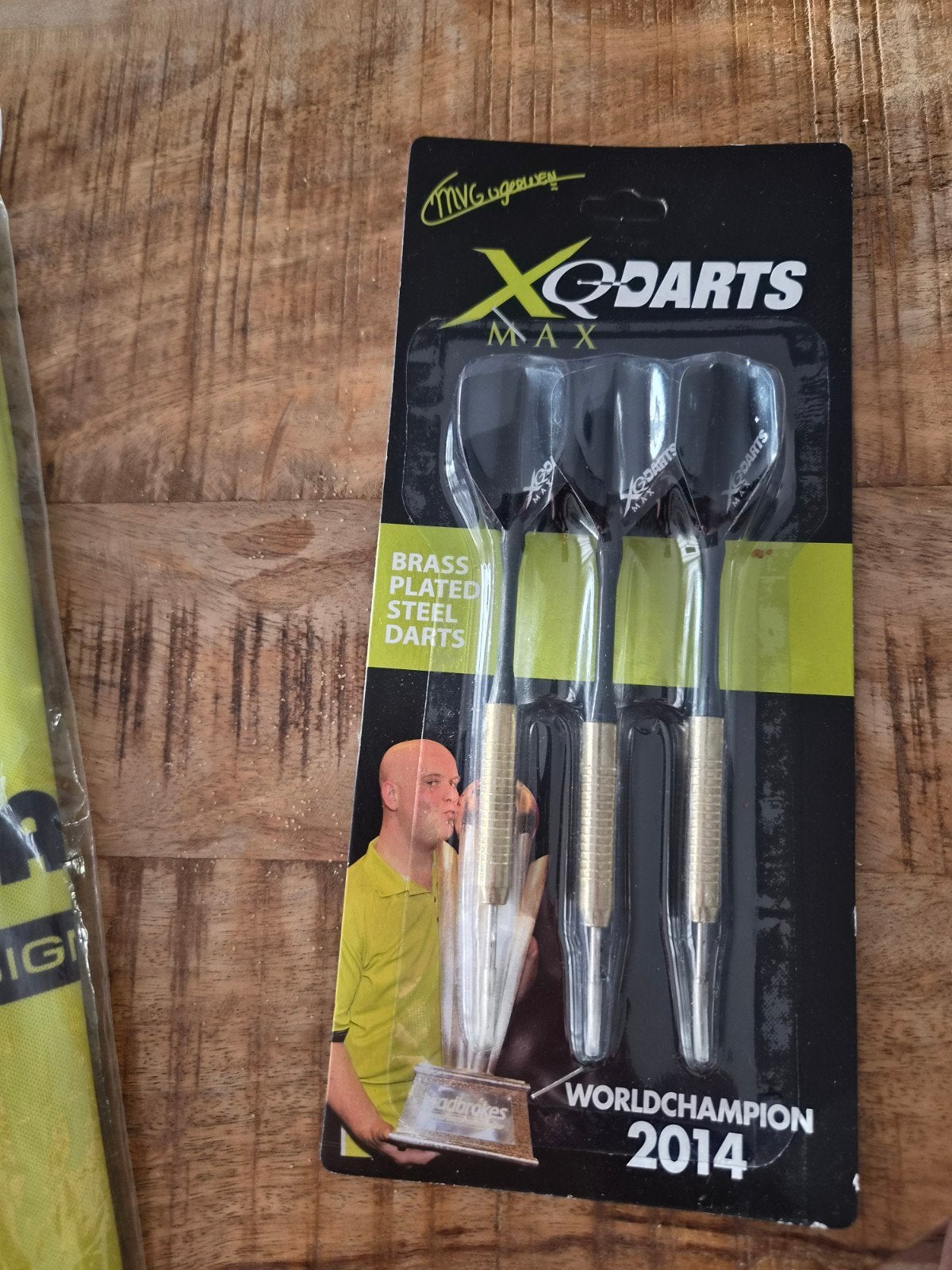 MVG XQ Darts Max Brass Plated Steel Darts, Sport en Fitness, Ophalen of Verzenden, Nieuw, Pijlen