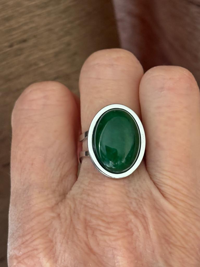 Verstelbare ring met groene agaat steen - RVS, Sieraden, Tassen en Uiterlijk, Ringen, Nieuw, Dame, 17 tot 18, Groen, IJzer of Staal