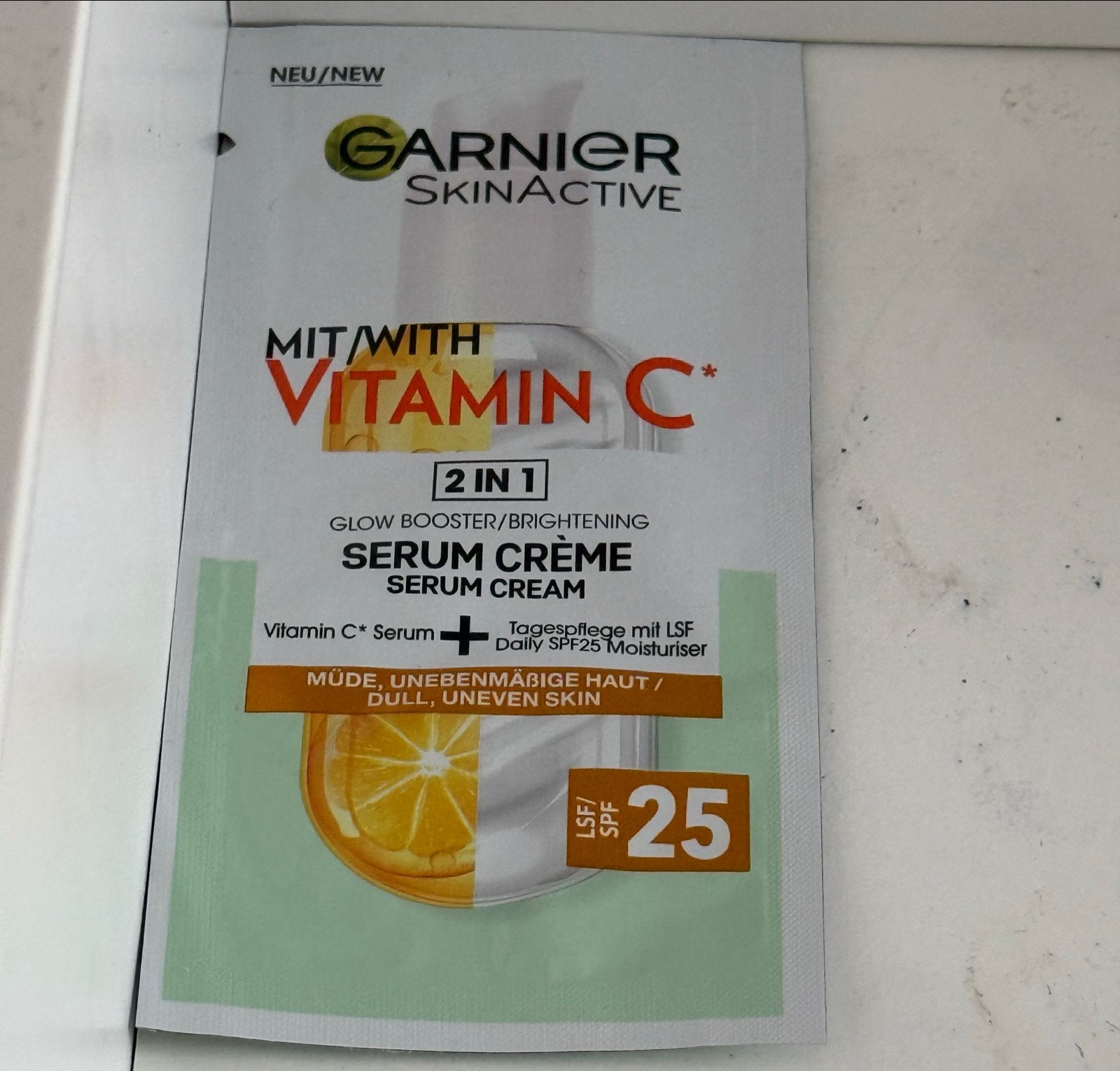 Garnier Skin Active Vitamine C Serum Crème SPF25, Sieraden, Tassen en Uiterlijk, Ophalen, Nieuw, Gehele gezicht, Verzorging