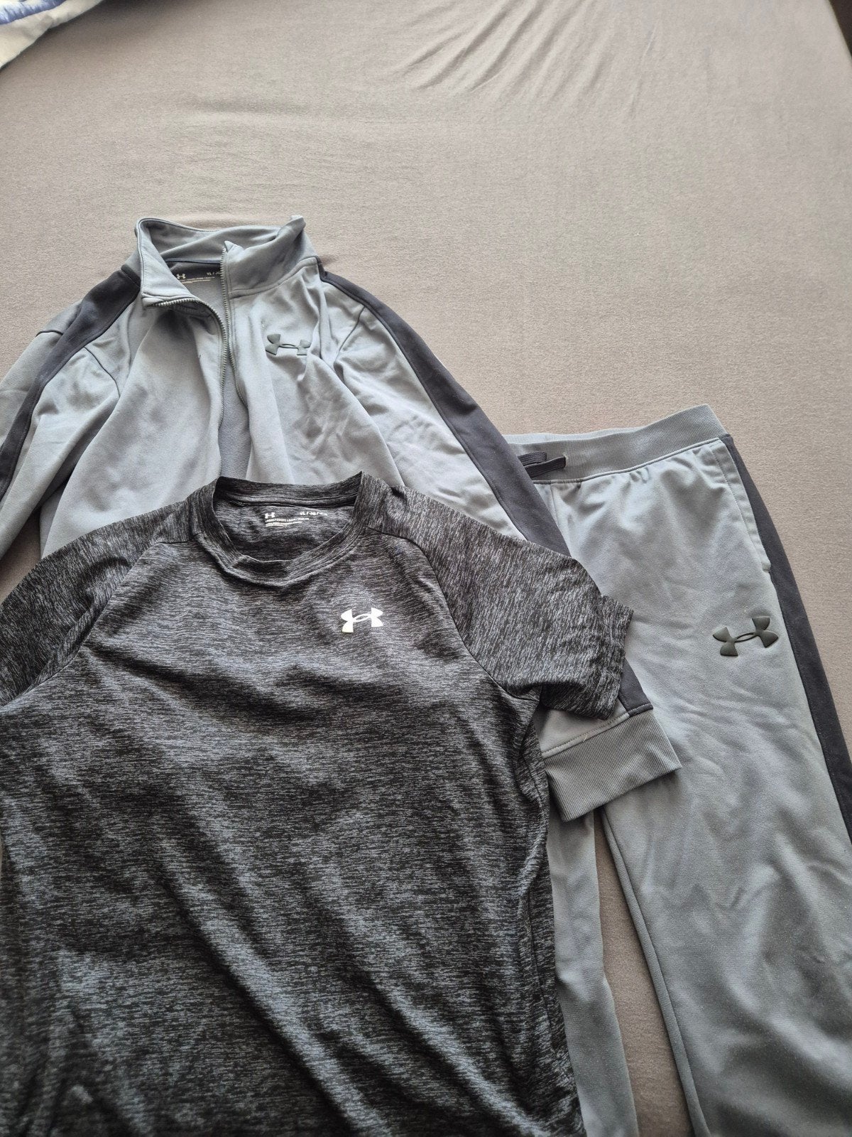 Under armour 3 delig origineel, Ophalen of Verzenden, Jongen of Meisje, Sport- of Zwemkleding