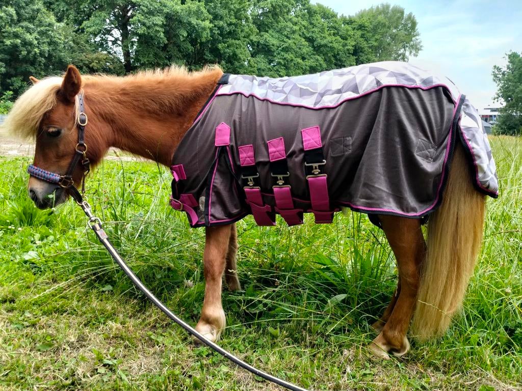 Vliegendeken mt 105, Dieren en Toebehoren, Paarden en Pony's | Dekens en Dekjes, Ophalen of Verzenden